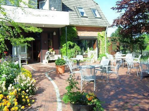 Wennhof Hotel Шарбойтц Екстериор снимка